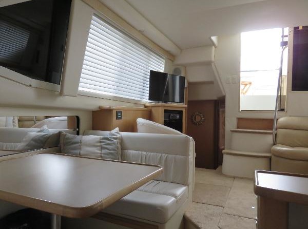 Carver 41 Cockpit Motor Yacht