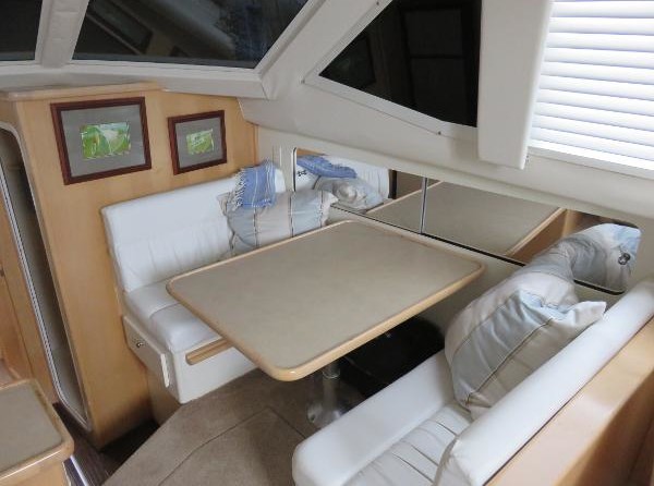 Carver 41 Cockpit Motor Yacht