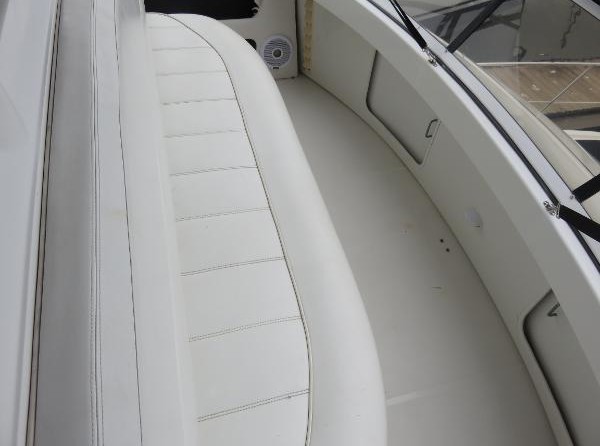 Carver 41 Cockpit Motor Yacht