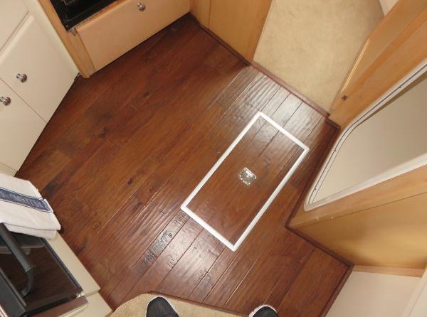 Carver 41 Cockpit Motor Yacht