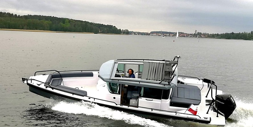Axopar 28 Cabin Brabus Line