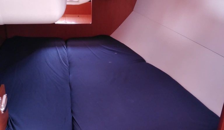 Beneteau Oceanis 37