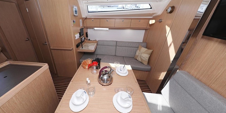 Bavaria 37 Cruiser
