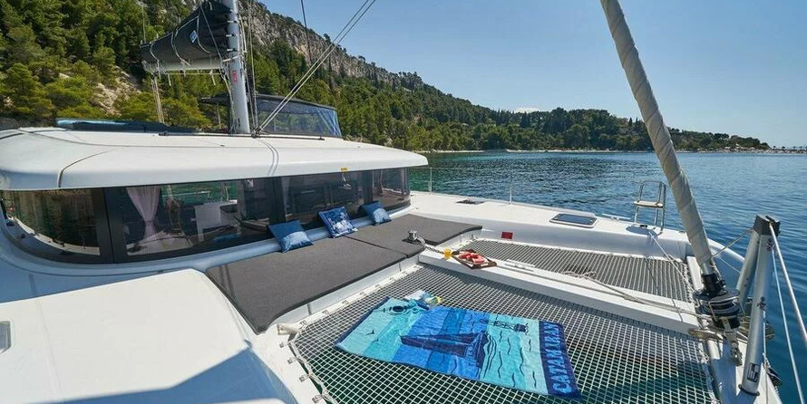 Lagoon 42