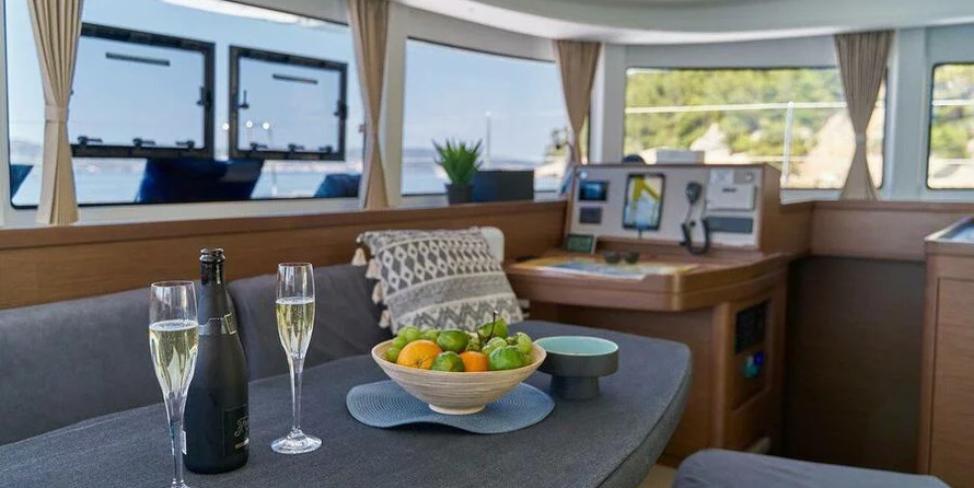 Lagoon 42