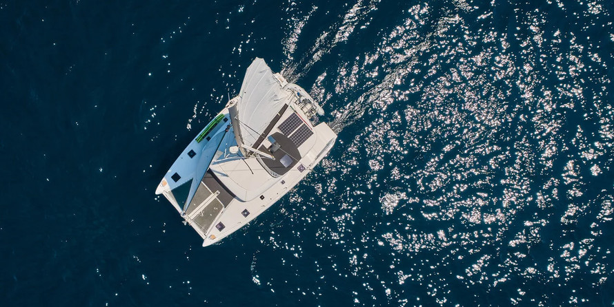 Lagoon 42