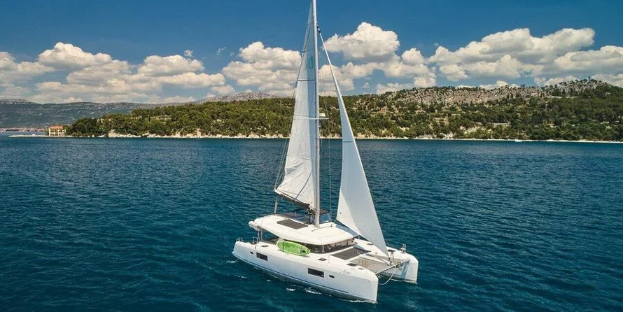 Lagoon 42