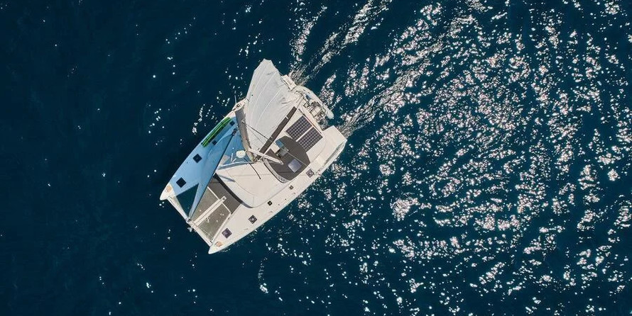 Lagoon 42