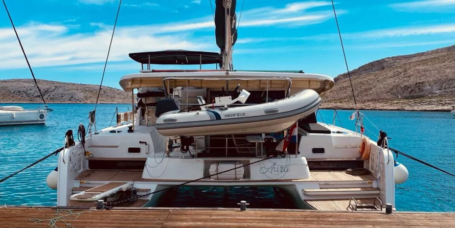 Lagoon 42