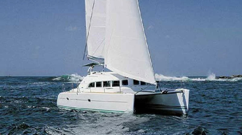 Lagoon 380 (4Cab)
