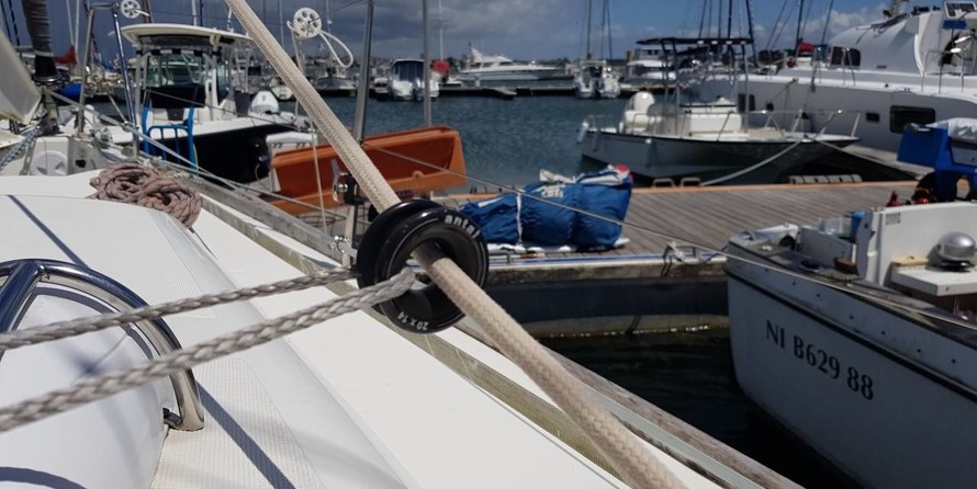 Dufour 382