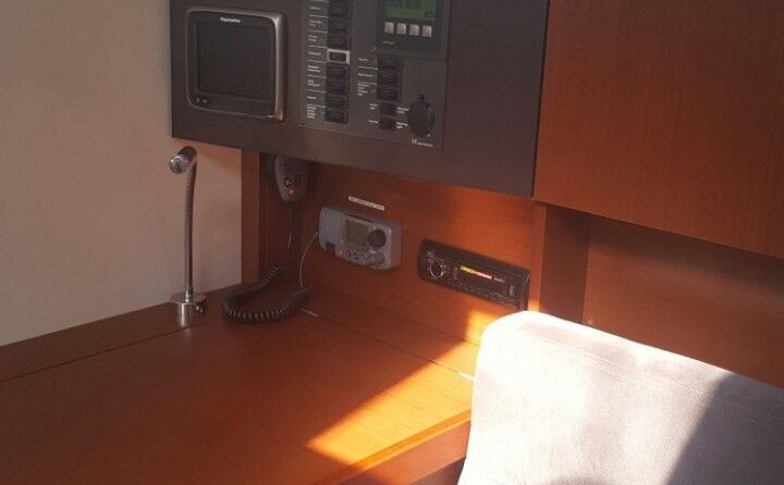Hanse 385