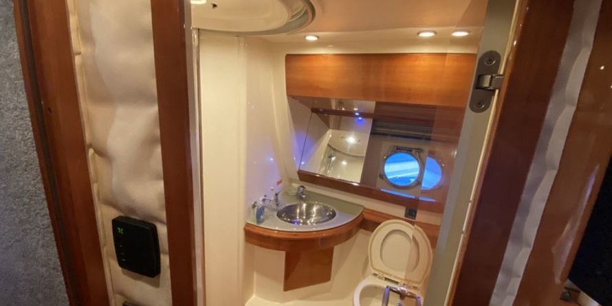 Azimut 50 Fly Galley Up