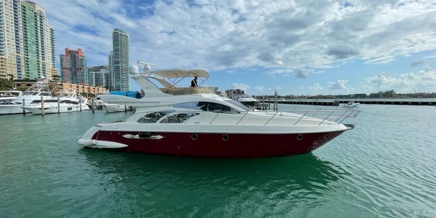 Azimut 50 Fly Galley Up