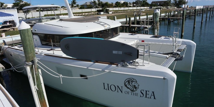 Lagoon Power 40