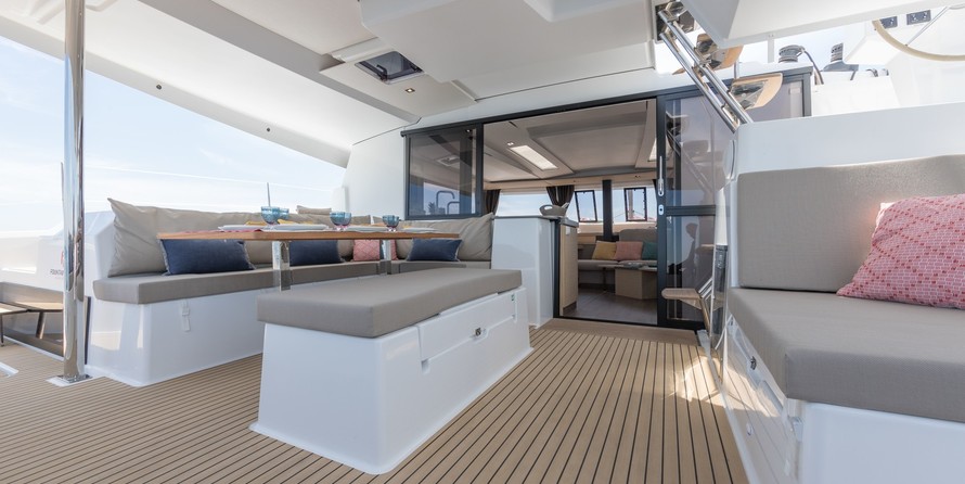 Fountaine Pajot Saona 47
