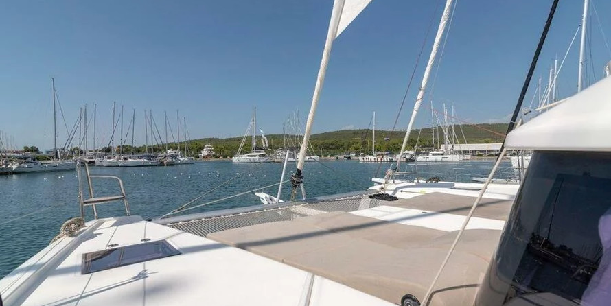 Dufour 48 Catamaran