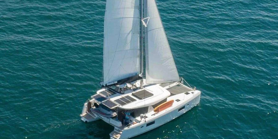 Lagoon 42