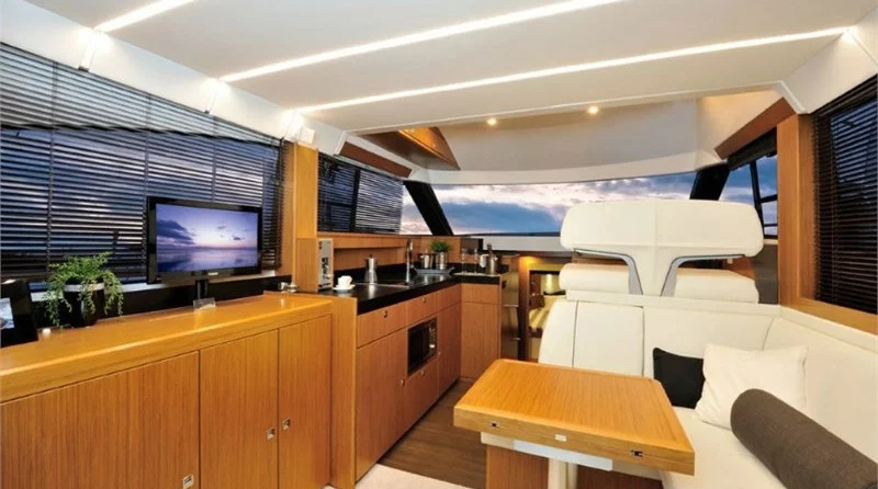 Bavaria Virtess 420 Fly