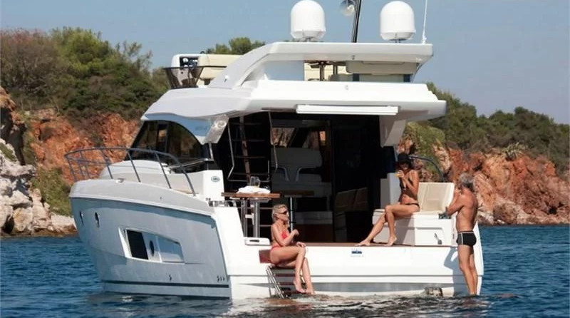 Bavaria Virtess 420 Fly