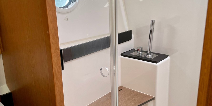 Bavaria Virtess 420 Fly