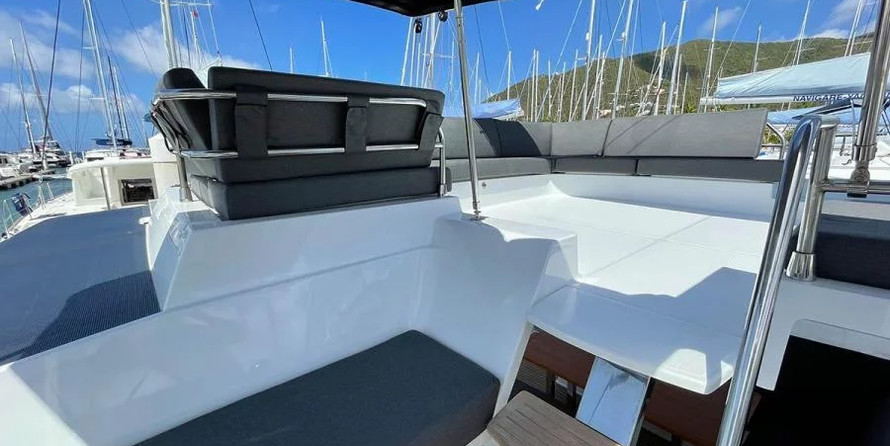 Fountaine Pajot - Tanna 47 - 5 + 1 cab.