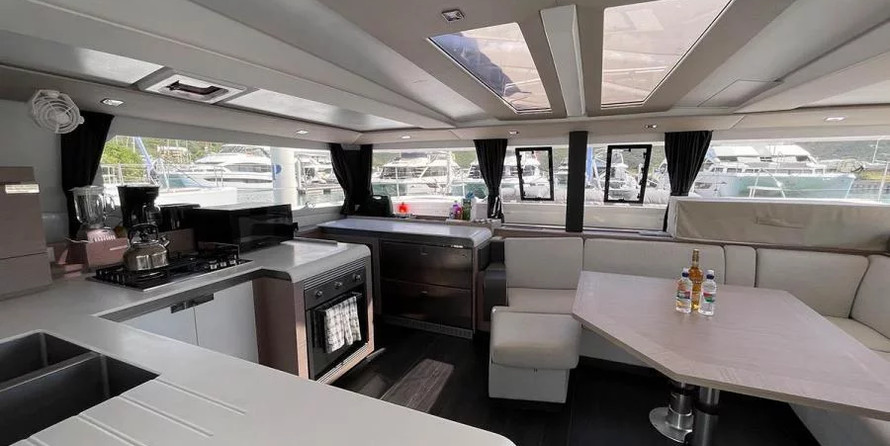 Fountaine Pajot - Tanna 47 - 5 + 1 cab.