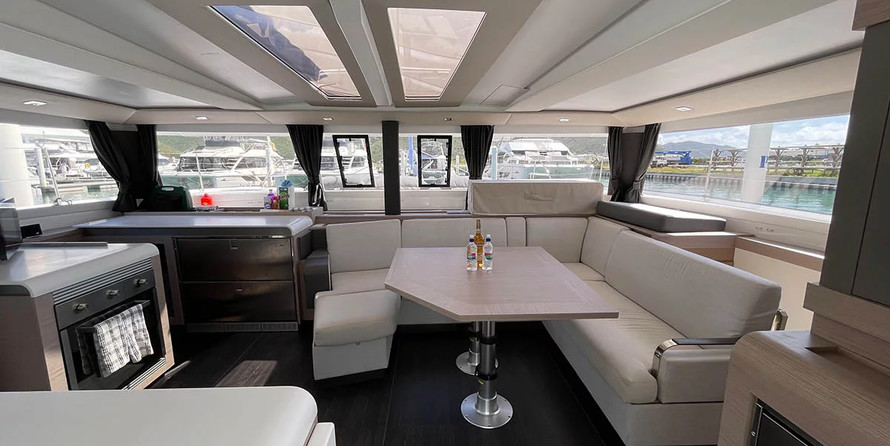 Fountaine Pajot - Tanna 47 - 5 + 1 cab.