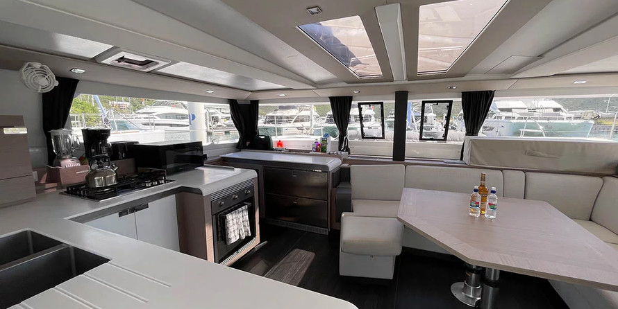 Fountaine Pajot - Tanna 47 - 5 + 1 cab.