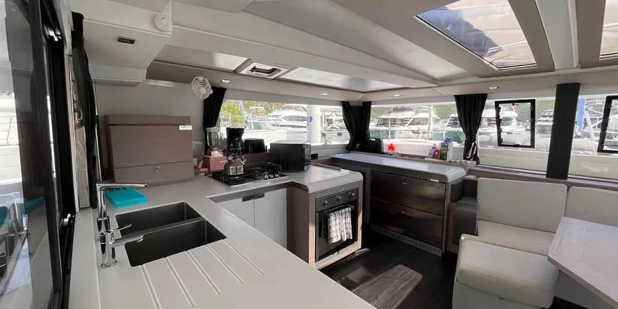 Fountaine Pajot - Tanna 47 - 5 + 1 cab.