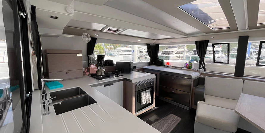 Fountaine Pajot - Tanna 47 - 5 + 1 cab.