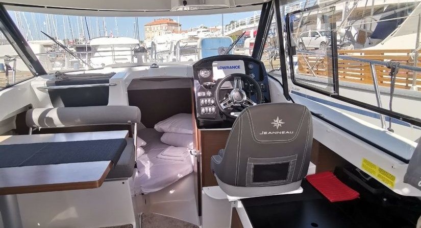 Jeanneau Merry Fisher 795