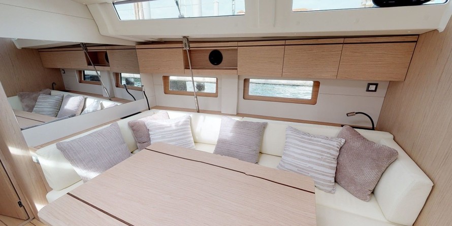 Beneteau Oceanis 51.1