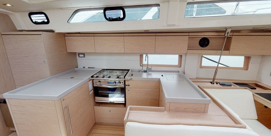 Beneteau Oceanis 51.1