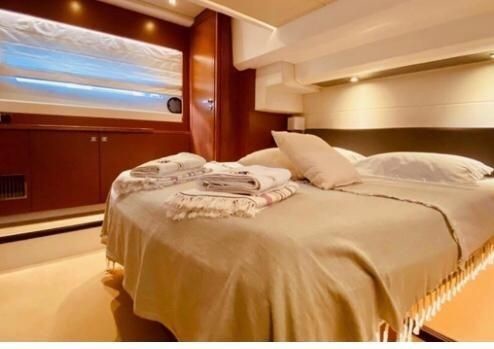 Prestige 550 Fly