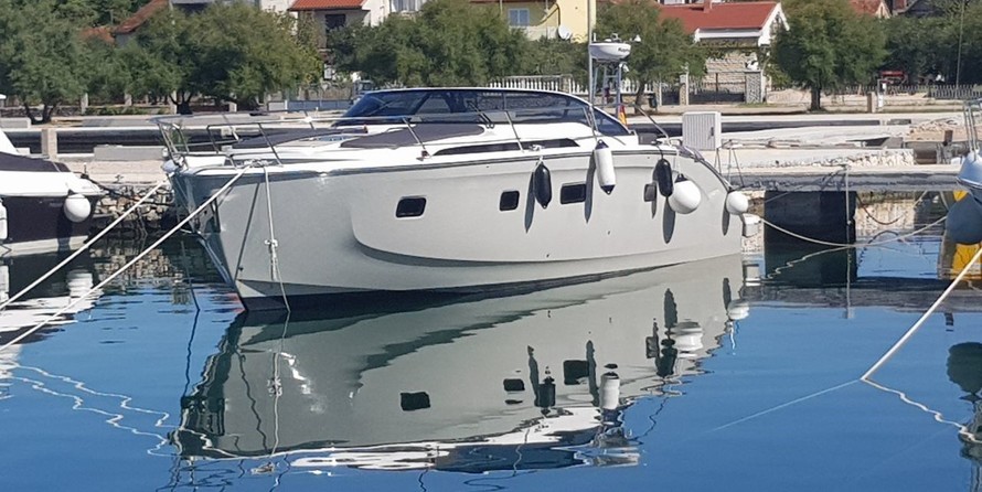 Bavaria Deep Blue 46
