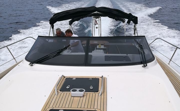 Bavaria Deep Blue 46