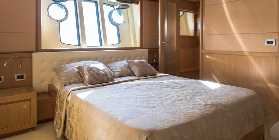 Custom Line Navetta 26 Crescendo