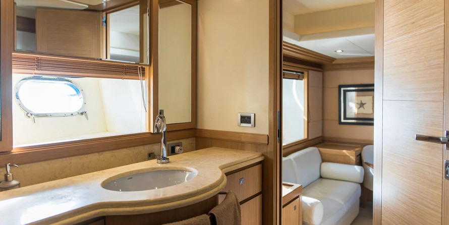 Custom Line Navetta 26 Crescendo