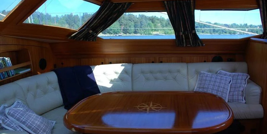 Broward 80 pilot house