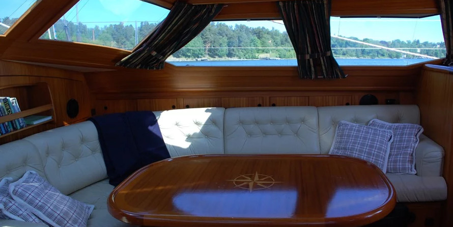 Broward 80 pilot house