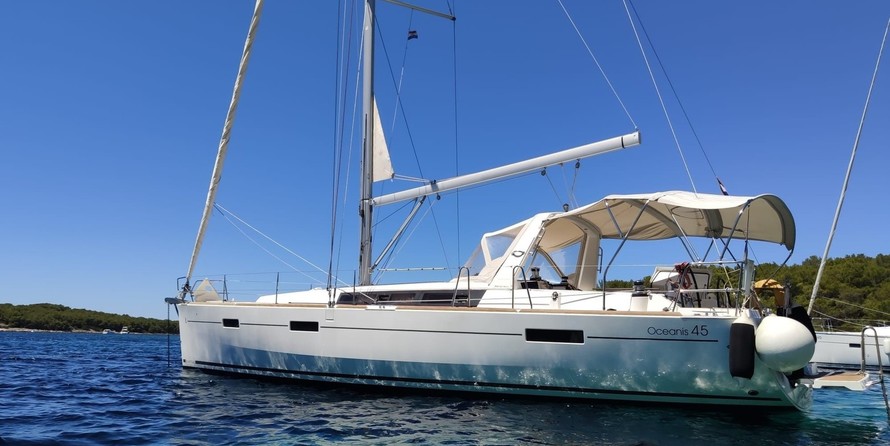 Beneteau Oceanis 45