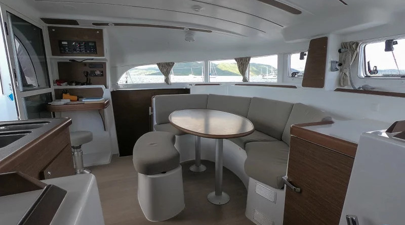 Lagoon 380 S2
