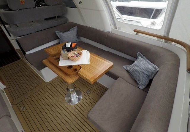 Marex 310 Sun Cruiser