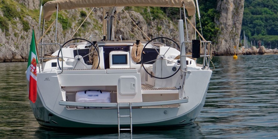 Dufour 412