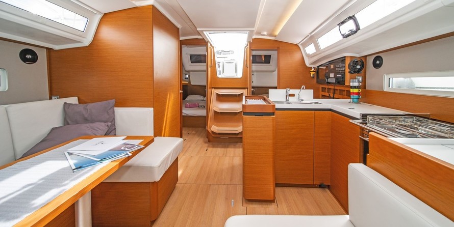 Jeanneau Sun Odyssey 410
