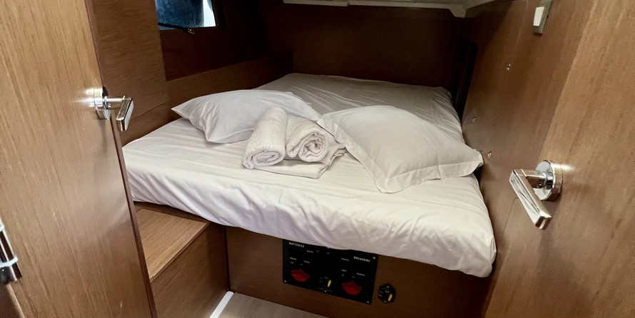 Beneteau Oceanis 46.1