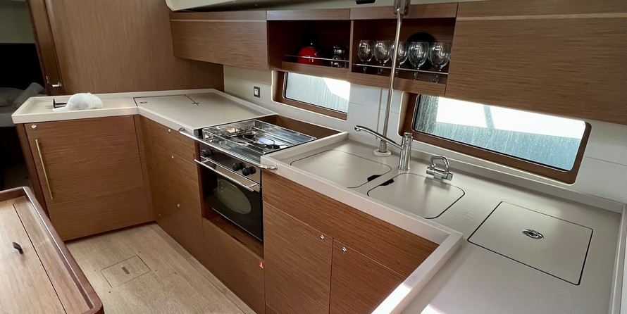 Beneteau Oceanis 46.1