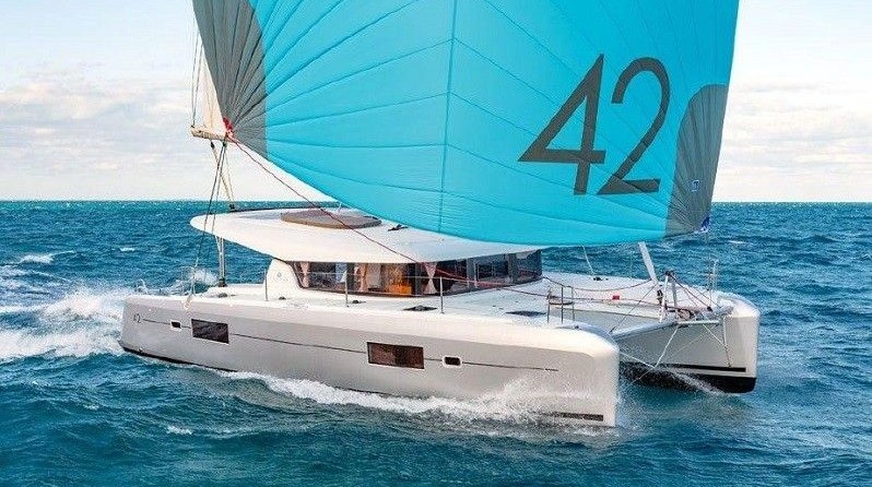 Lagoon 42