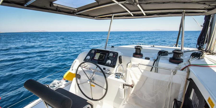 Lagoon 42